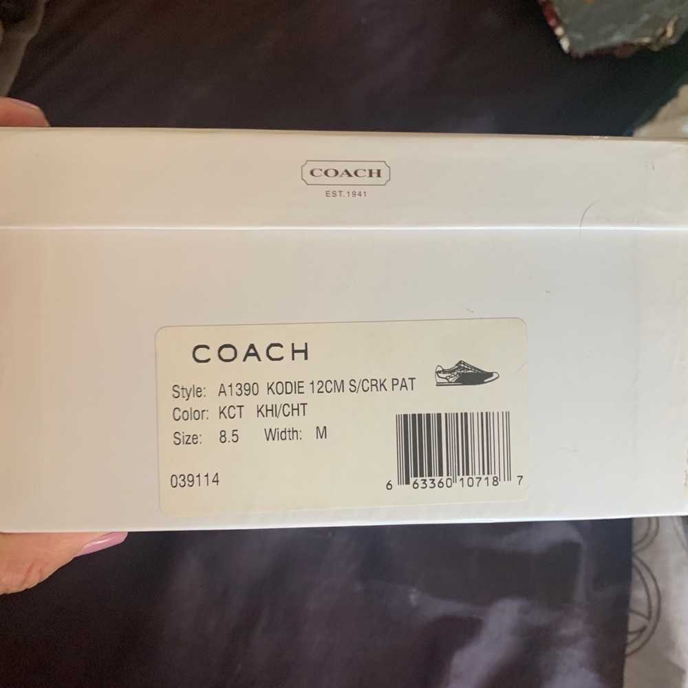 Coach - Picture 2 of 2